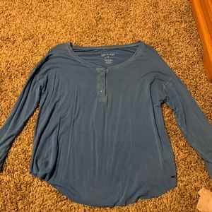 Blue american eagle shirt